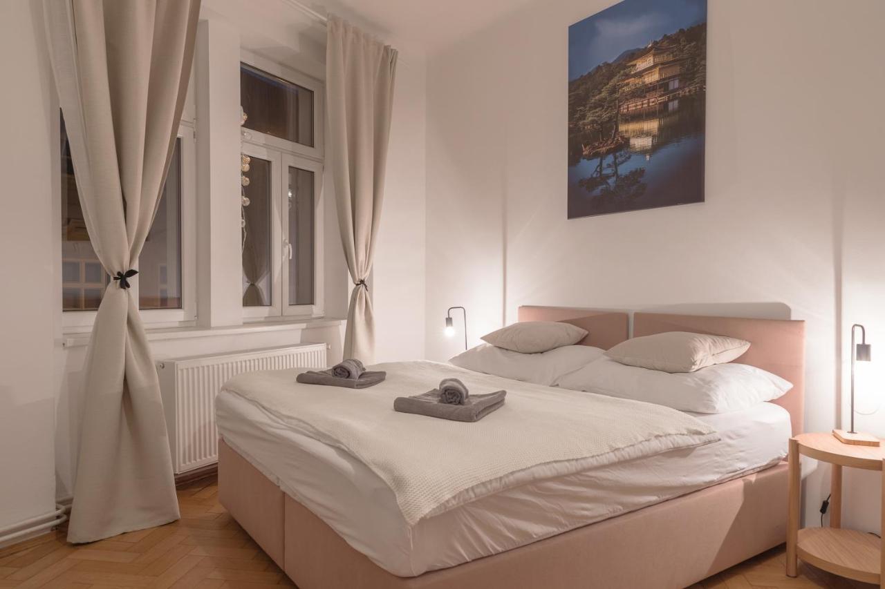 Skolska Junior Apartment Прага Экстерьер фото