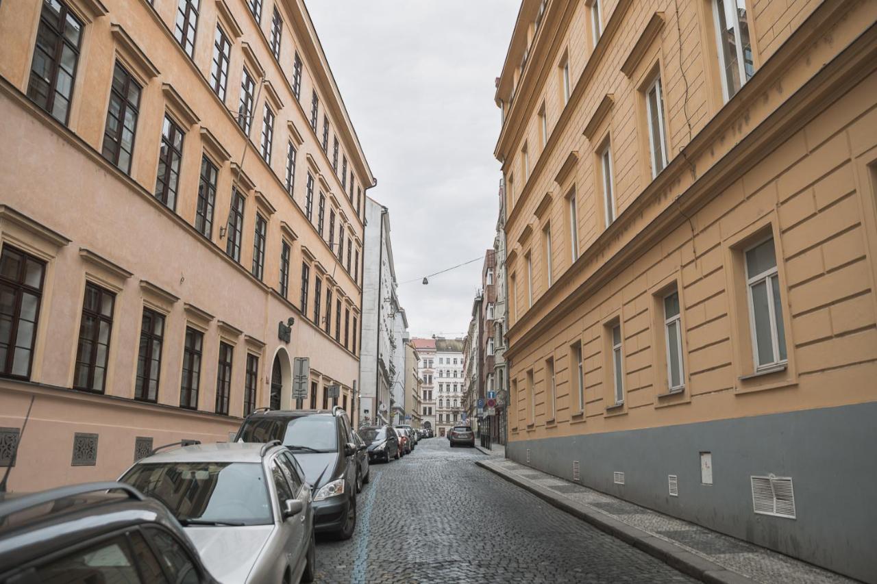 Skolska Junior Apartment Прага Экстерьер фото